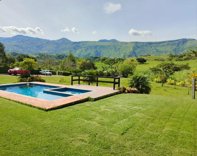 Venta Espectacular Quinta 3.800 m² Cuenca $520.000, Azuay — imagen 5