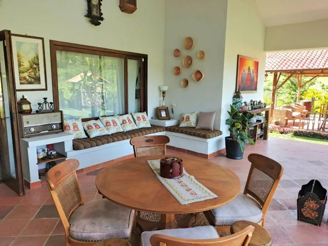Venta Espectacular Quinta 3.800 m² Cuenca $520.000, Azuay — imagen 2