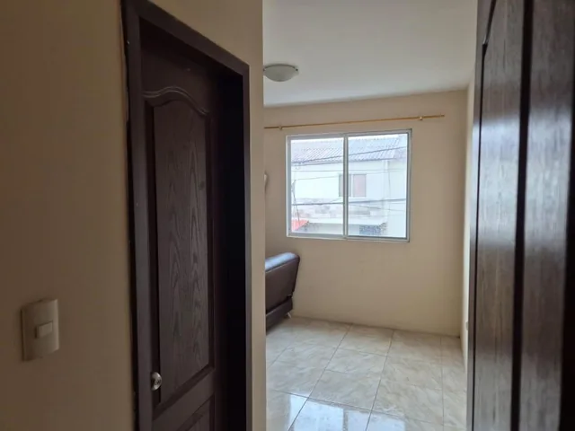 Casa en Venta, Urbanizacion Malaga 2, Via Salitre, Lisr, Guayas — imagen 5