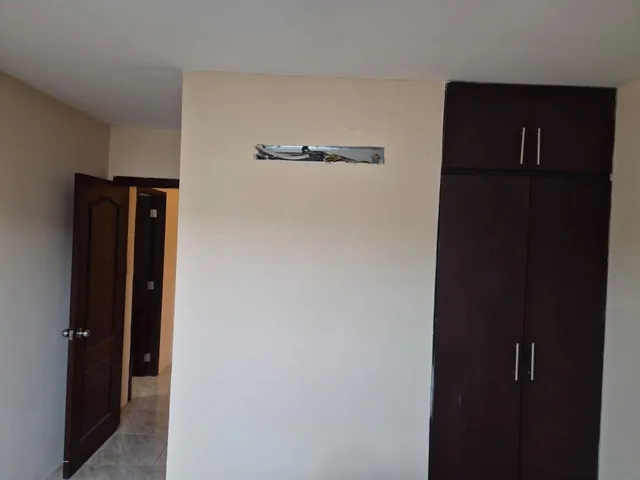 Casa en Venta, Urbanizacion Malaga 2, Via Salitre, Lisr, Guayas — imagen 4