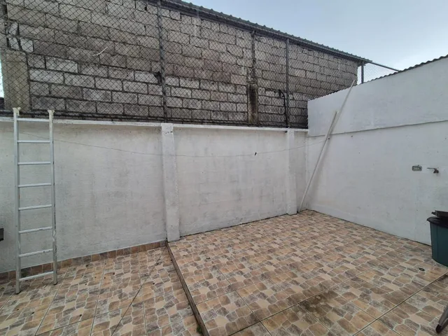Casa en Venta, Urbanizacion Malaga 2, Via Salitre, Lisr, Guayas — imagen 2