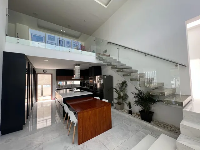 Mv - Valle de Los Chillos - Cashapamba, en Venta Casa de Lujo 3d 439 m² en Urbanizacion Privada — imagen 4