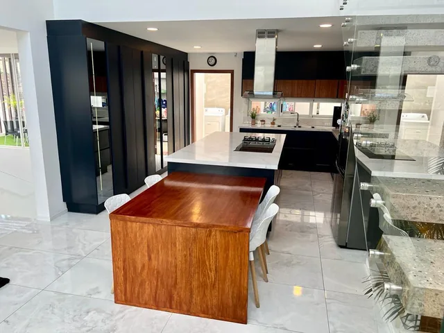 Mv - Valle de Los Chillos - Cashapamba, en Venta Casa de Lujo 3d 439 m² en Urbanizacion Privada — imagen 3