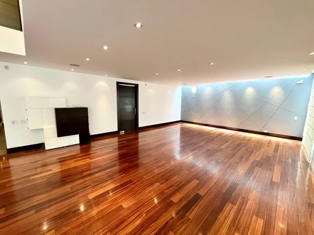 Quito Tenis - Vendo Excelente Departamento Duplex de 440 m². Provincia de Pichincha — imagen 3