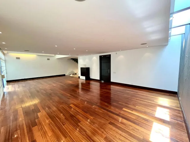 Quito Tenis - Vendo Excelente Departamento Duplex de 440 m². Provincia de Pichincha — imagen 2