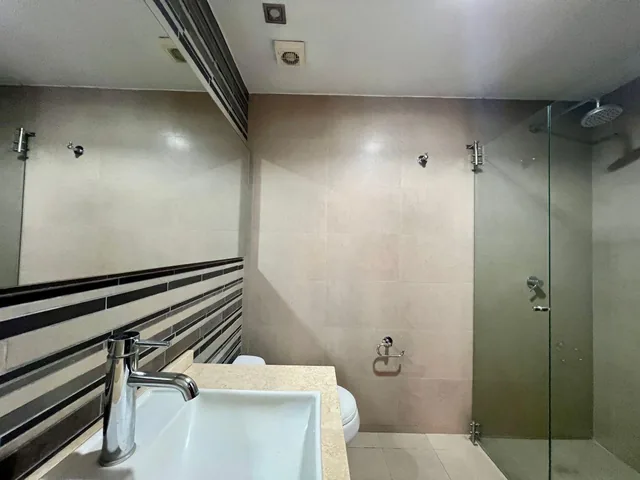 En Venta Departamento con Terraza Vista de Lujo - Gonzalez Suárez — imagen 5