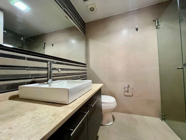 En Venta Departamento con Terraza Vista de Lujo - Gonzalez Suárez — imagen 2