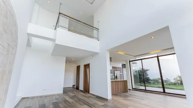 Miravalle, Casa 4 Dorm. con Baño, Jardin de 150 m, Vista Espectacular — imagen 3