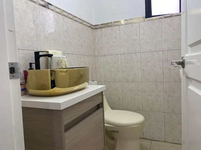 Departamento Duplex en Venta, Urbanización El Condado — imagen 2