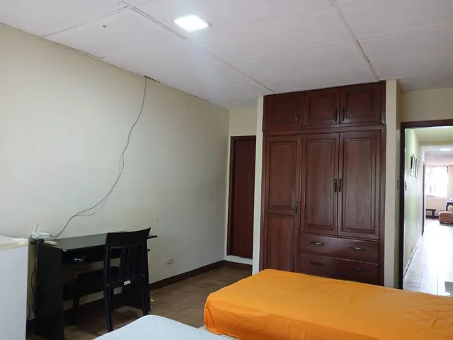 Se Vende Casa Rentera en Urdesa Central, Guayas — imagen 4