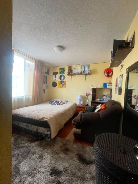 Casa en Venta 3 Dorm., Garage: Calderon — imagen 2