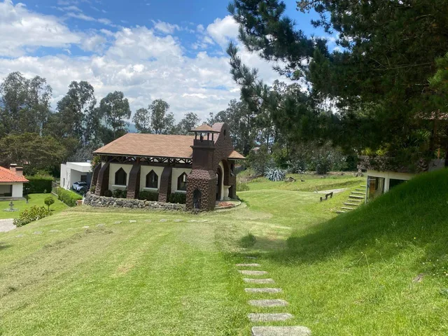 Terreno Urbanización Cumbaya. 1.324 m². Planos. Urbanización Privada Oportunidad de Descuento — imagen 2