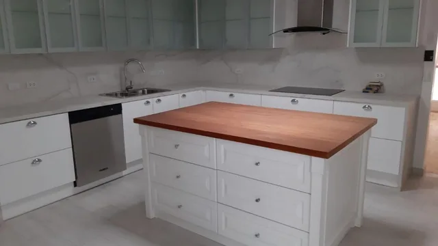 De Venta Hermoso Departamento Remodelado 100% en Sector Gonzalez Suarez — imagen 2