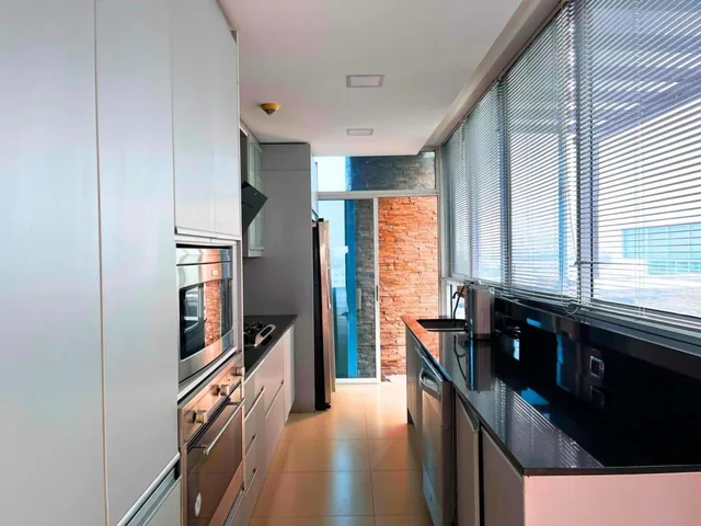 Departamento/ Penthouse con Vista Al Rio en Samborondon, Guayas — imagen 2