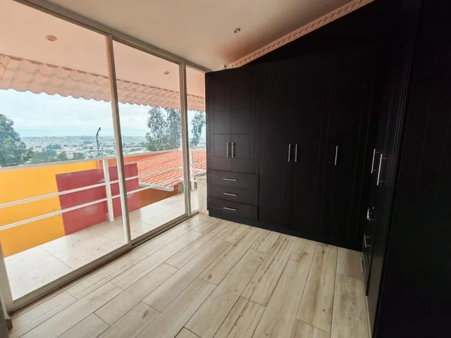 Exclusiva Casa en Venta, Calderon, Sector San Jose de Moran, Norte de Quito — imagen 4