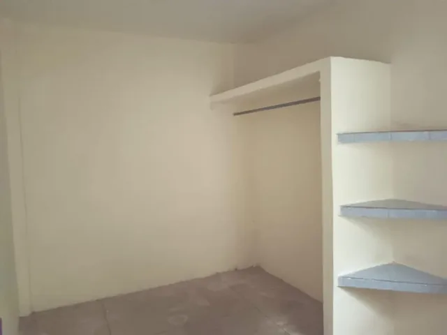 Casa Rentera de Venta en Sauces 5, 3 Departamentos y 1 Local. Guayas — imagen 2