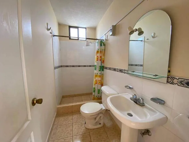 Casa de Venta en Urbanización Zona Norte de Manta, Manabí — imagen 3