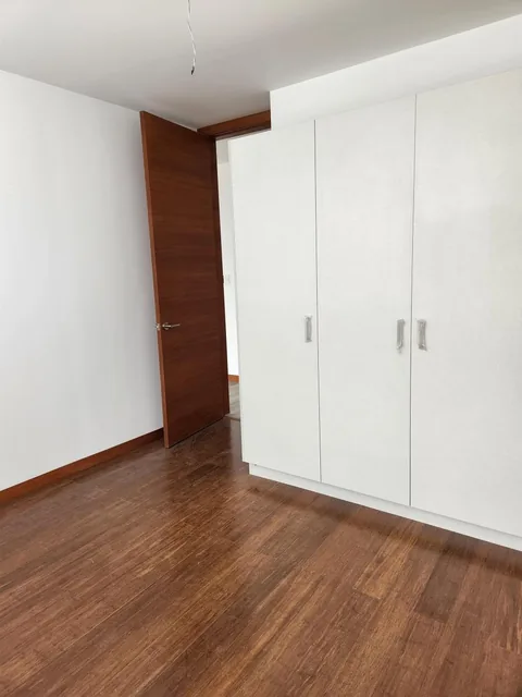 Hermoso Departamento de Venta con Amplio Jardin en Cumbaya — imagen 5