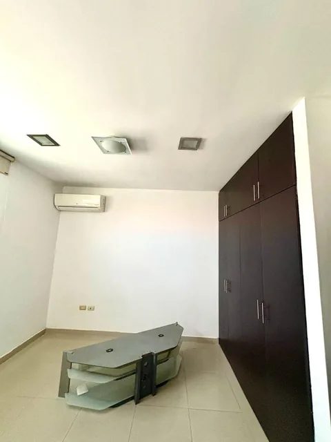 Samborondón, Primeros Kms. Vendo Departamento Segundo Piso Alto, 3 Habitaciones, Guayas — imagen 4