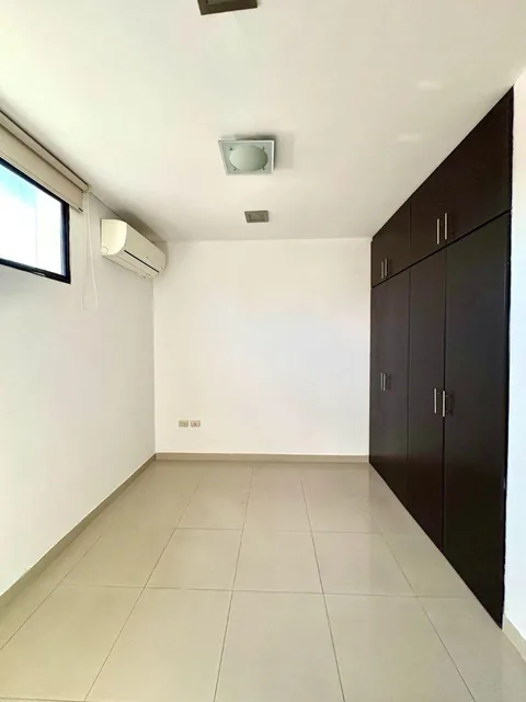 Samborondón, Primeros Kms. Vendo Departamento Segundo Piso Alto, 3 Habitaciones, Guayas — imagen 2