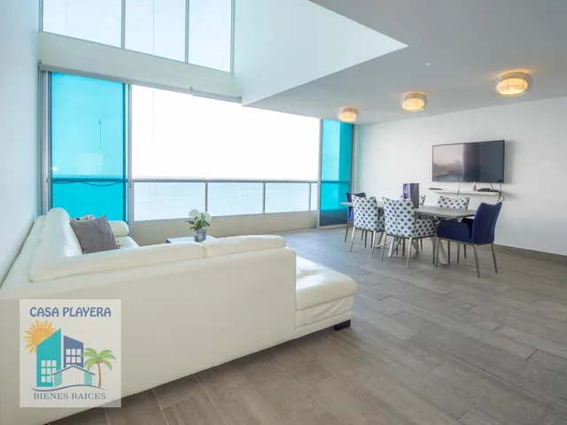 Impresionante Penthouse de Dos Pisos en La Milina con Maravillosa Vista Al Mar — imagen 3