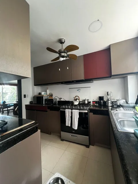 En Venta Dpto Planta Baja con Patio, en Urb. Cerrada, Km.2.5, Sector Uees - Samborondom, 121 m², Guayas — imagen 3