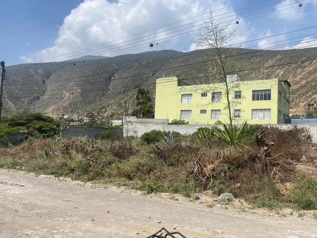 Vendo Terreno 657 m² a Una Cuadra del Kartodromo Mitad del Mundo — imagen 3
