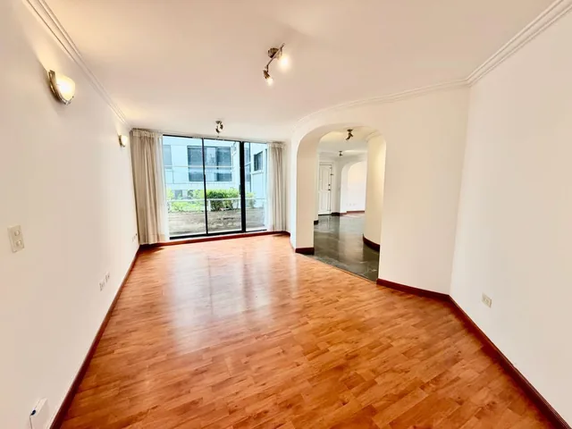 Unico Depar 3 Dorm. 250 m² Urb. El Condado Norte Quito — imagen 4