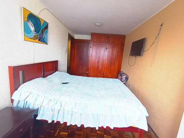 Vendo Departamento de 4 Dorm. Av Colón — imagen 4