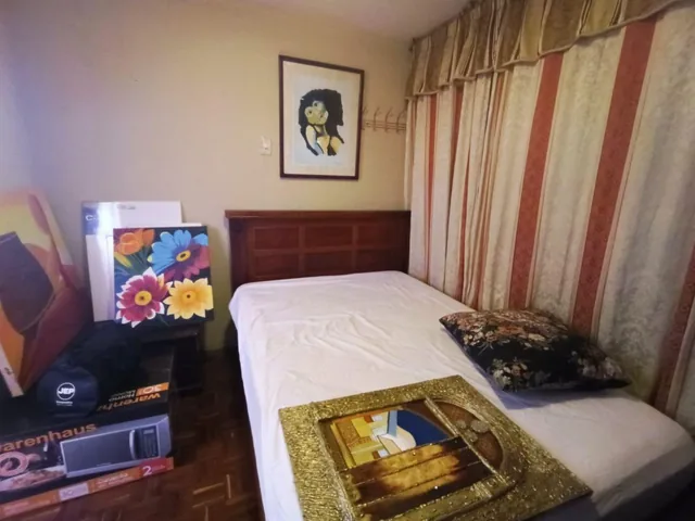 Vendo Departamento de 4 Dorm. Av Colón — imagen 2