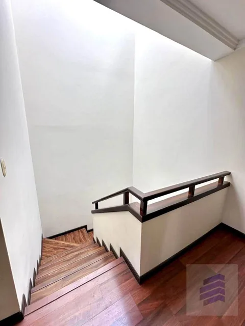 De Oportunidad Hermoso Departamento Dúplex en Venta | Av Loja y Remigio Crespo – Cuenca, Azuay — imagen 2