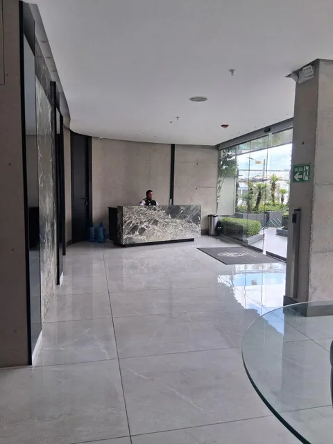 Departamento de Lujo en El Sector Mas Tranquilo y Señorial de La Gonzalez Suarez Suarez. Provincia de Pichincha — imagen 4