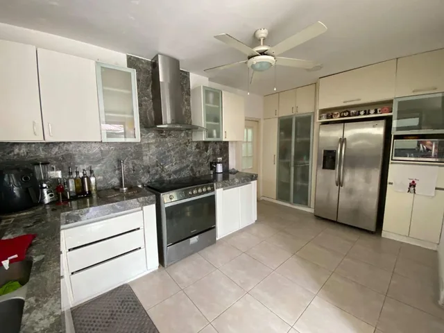Vendo Casa con Piscina Km.7 Via a Samborondón, Guayas — imagen 2