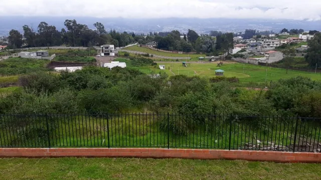 Valle de Los Chillos Terreno Plano Sector La Espe Dentro de Urbanización — imagen 5