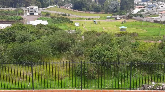 Valle de Los Chillos Terreno Plano Sector La Espe Dentro de Urbanización — imagen 2