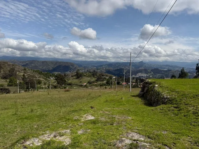 Amplio Lote de Terreno en Challuabamba Alto T3192, Azuay — imagen 2