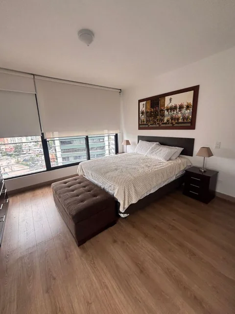 Vendo Departamento con Vista Panorámica. Av 12 de Octubre. Provincia de Pichincha — imagen 4