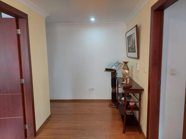 Departamento de 138 m² con 3 Habitaciones en Venta en Monteserrín — imagen 3