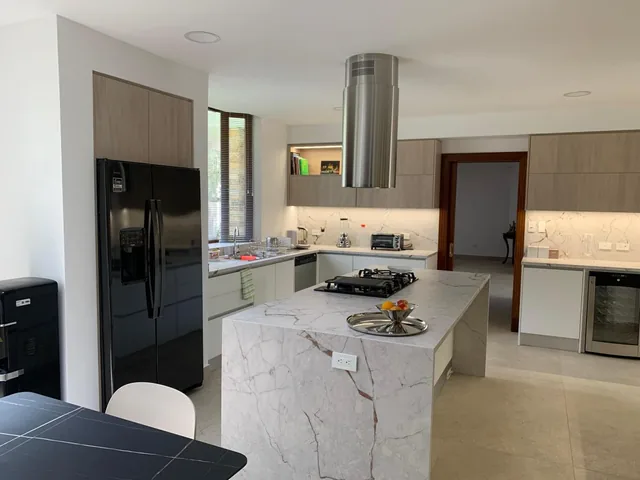 Vendo Casa Amoblada Cumbayá 1*150.000 Dólares, Mm — imagen 3