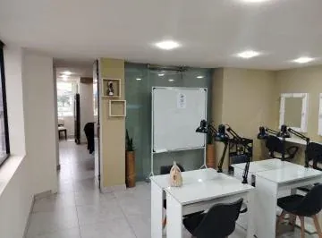 Vendo Bonita Oficina Comercial en Segundo Piso Sector Sangolqui — imagen 4