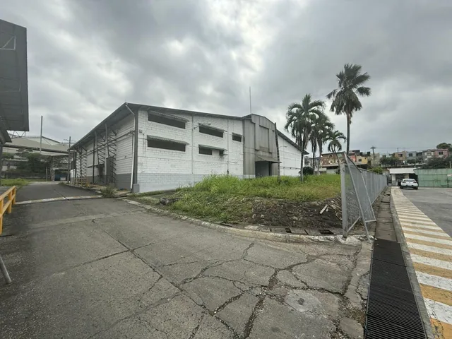 Vendo Terreno Industrial Sector Montebello. Vía Daule, Guayas — imagen 3