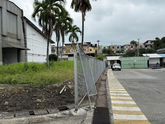 Vendo Terreno Industrial Sector Montebello. Vía Daule, Guayas — imagen 2