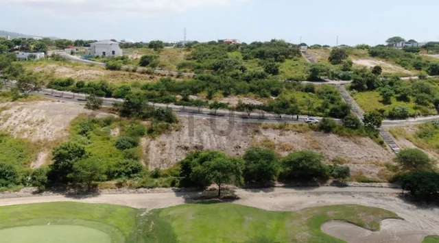 Terreno Exclusivo en Montecristi Golf Club – 684,88 m² Para Vivir con Estilo, Manabí — imagen 3