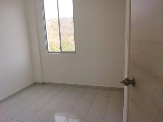 Venta Departamento 56 m², 3 Dorm.. Tonsupa 4 Cuadras Playa Sector Club Pacífico. Aplica Biess — imagen 3