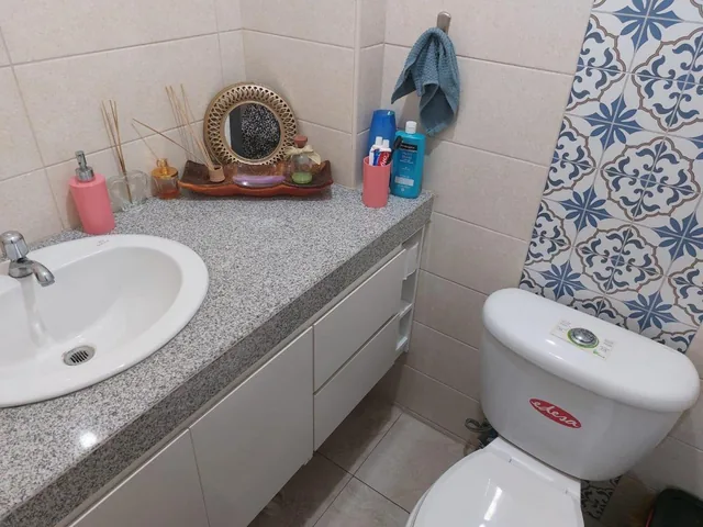 Venta de Casa Esquinera en La Urbanización Casa Laguna, 3 Dorm.. Guayas — imagen 2