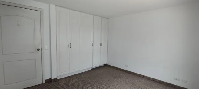 Linda Casa en Venta 184 m² en Excelente Estado 4 Dorm. Amagasí Conjunto Privado. Remodelada — imagen 5