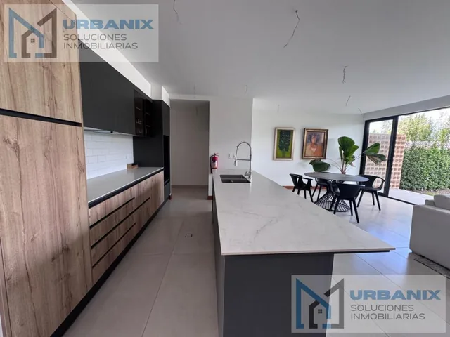 Tumbaco - La Viña Alta. Venta Casas 3 Dorm - Jardín - por Estrenar - Listas. Provincia de Pichincha — imagen 3