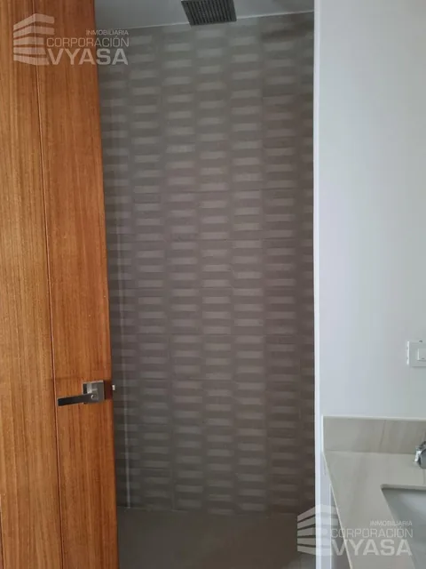 Tumbaco - Bellavista - La Viña Alta, Casa de Venta 186 m² por Estrenar - C1 — imagen 2