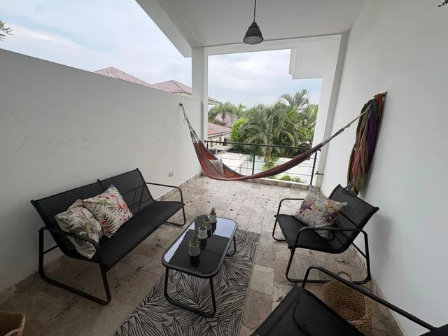 Casa con 4 Recámaras en Venta en Samborondón, 750 m² Terreno, Guayas — imagen 5