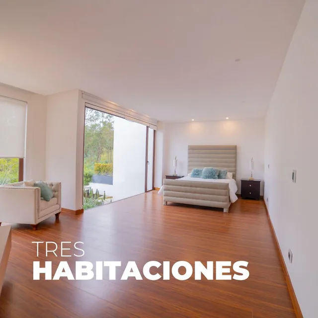 Casa de Lujo en Venta, Tarqui - Cuenca, Azuay — imagen 5